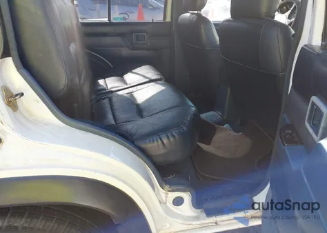 1994 Nissan Pathfinder Le/Se/Xe z USA, uszkodzony, nr VIN JN8HD17YXRW201458